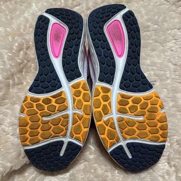 New Balance 680 - Fresh Foam - Pink and White Ladies - Picture 6 of 8